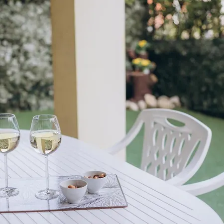 Monica's Desenzano del Garda