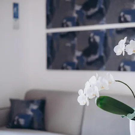 Monica's Appartement Desenzano del Garda